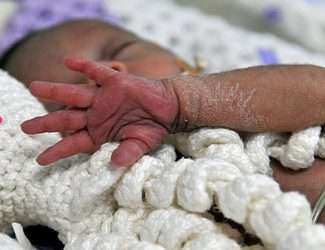 Pulpitos de ganchillo para los bebés prematuros