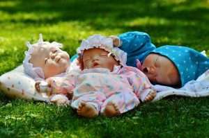 cómo dormir con calor con un bebé siesta verano