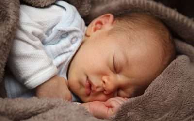 Pijama, colchón, temperatura… Las claves para que el bebé duerma bien