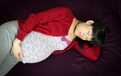¿Por qué en el embarazo conviene dormir sobre el lado izquierdo?