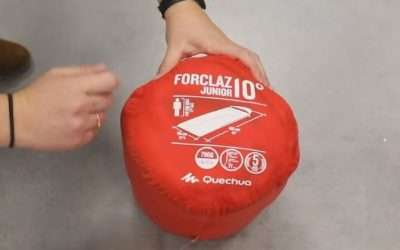 Decathlon lanza una alerta de seguridad en un saco de dormir para niños