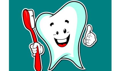 Hay que cepillar los dientes del bebé desde que salen