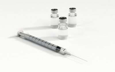 Andalucía incluye la vacuna del mengingoco B en su calendario vacunal