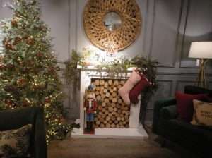 chimenea decorada de navidad
